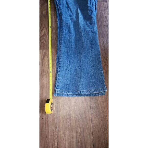 Vega Jeans - Picture 5 of 7